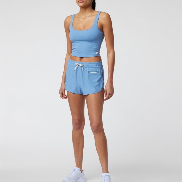 🆕Vuori Clementine Short 2.0 in Color: Isle Blue • BNWT! - Picture 3 of 7